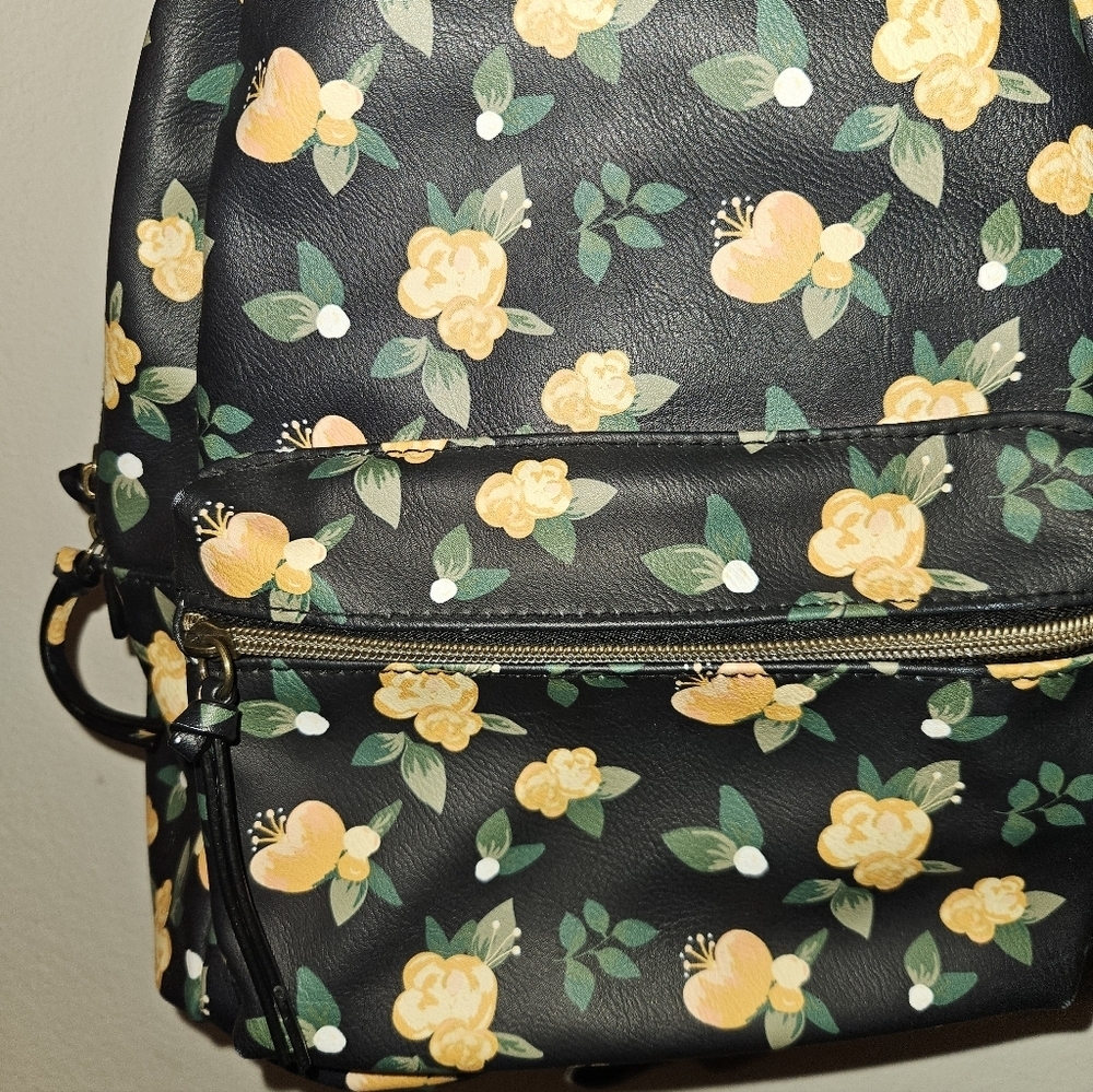Kohls Purse Mini Backpack Handbag Black W/ Yellow Flowers - Picture 3 of 10